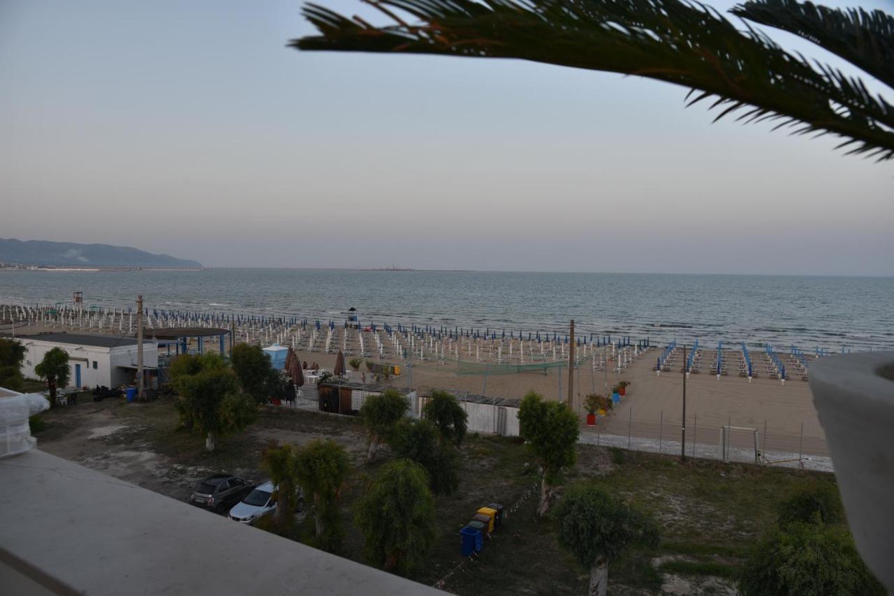 Bed and Breakfast Vista Beb Mare Manfredonia Exterior foto